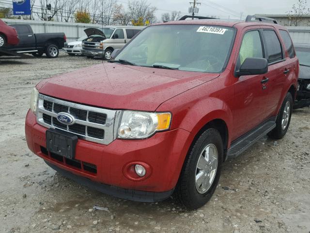 1FMCU0D78AKA72154 - 2010 FORD ESCAPE XLT RED photo 2