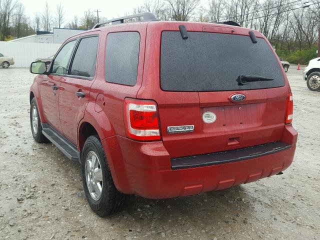 1FMCU0D78AKA72154 - 2010 FORD ESCAPE XLT RED photo 3