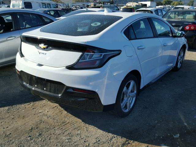 1G1RC6S55HU108072 - 2017 CHEVROLET VOLT LT WHITE photo 4