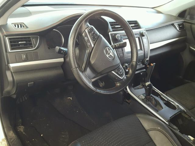 4T1BF1FK2FU056248 - 2015 TOYOTA CAMRY LE 白色 照片 9