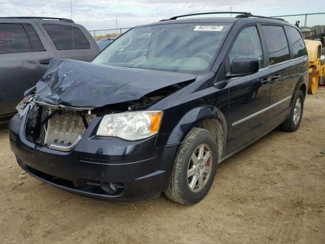 2A4RR5D1XAR480093 - 2010 CHRYSLER TOWN & COU BLUE photo 2