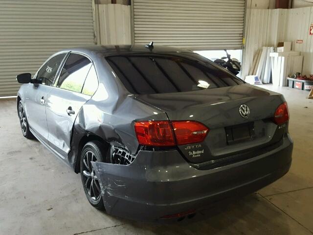 3VWDX7AJ1CM069579 - 2012 VOLKSWAGEN JETTA SE Grafit foto 3