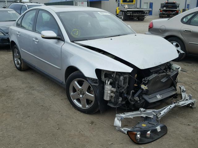 YV1MH682962168553 - 2006 VOLVO S40 T5 SILVER photo 1