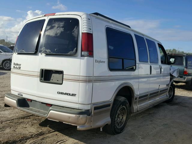 1GBFG15R7V1082608 - 1997 CHEVROLET EXPRESS G1 WHITE photo 4