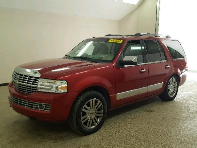 5LMFU27588LJ08106 - 2008 LINCOLN NAVIGATOR 红色 照片 2