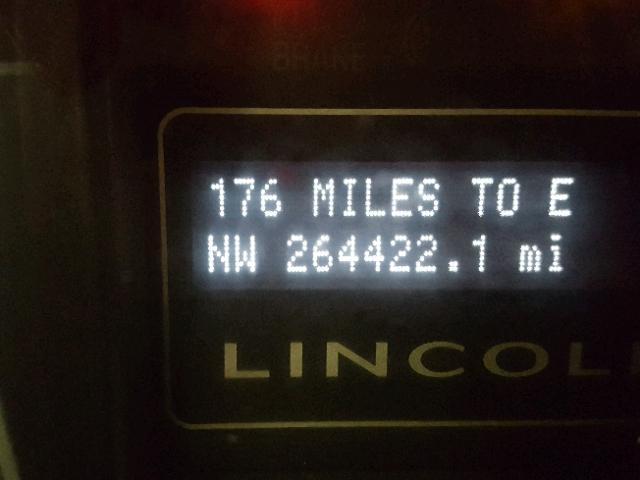 5LMFU27588LJ08106 - 2008 LINCOLN NAVIGATOR 红色 照片 8