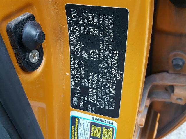 KNDJT2A28B7198456 - 2011 KIA SOUL + ORANGE photo 10