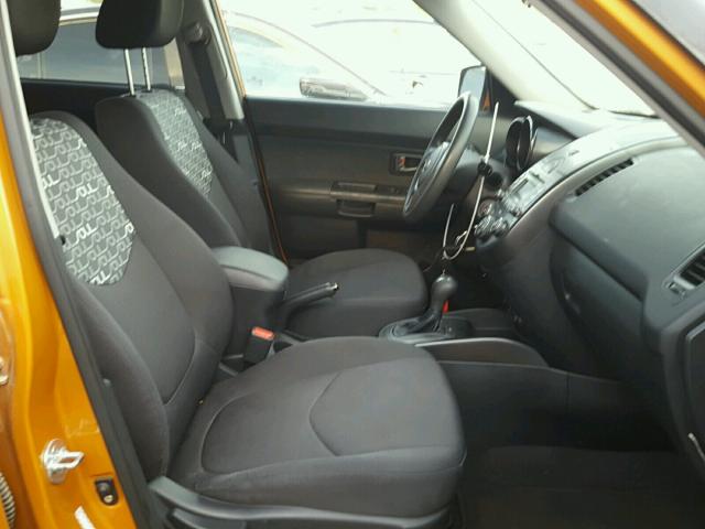 KNDJT2A28B7198456 - 2011 KIA SOUL + ORANGE photo 5