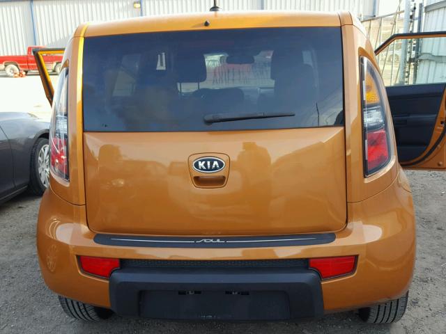 KNDJT2A28B7198456 - 2011 KIA SOUL + ORANGE photo 9