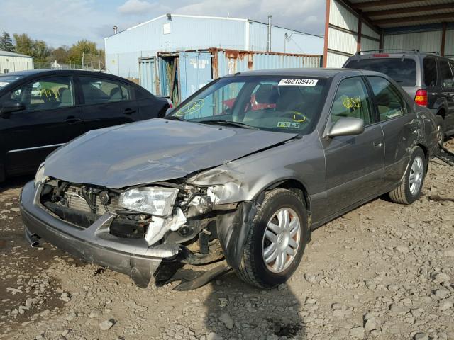 4T1BG22K31U019159 - 2001 TOYOTA CAMRY CE TAN photo 2