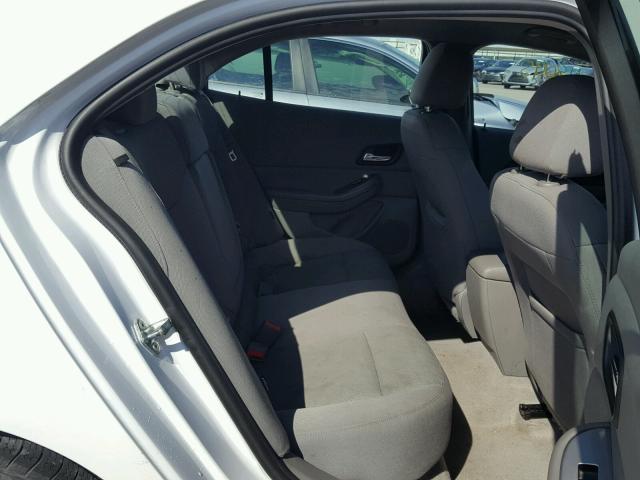 1G11B5SL4FF167110 - 2015 CHEVROLET MALIBU LS თეთრი ფოტო 6