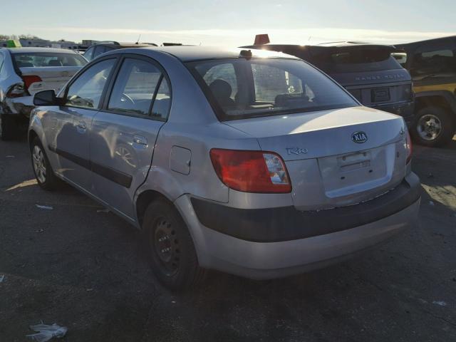 KNADE223296504871 - 2009 KIA RIO SILVER photo 3