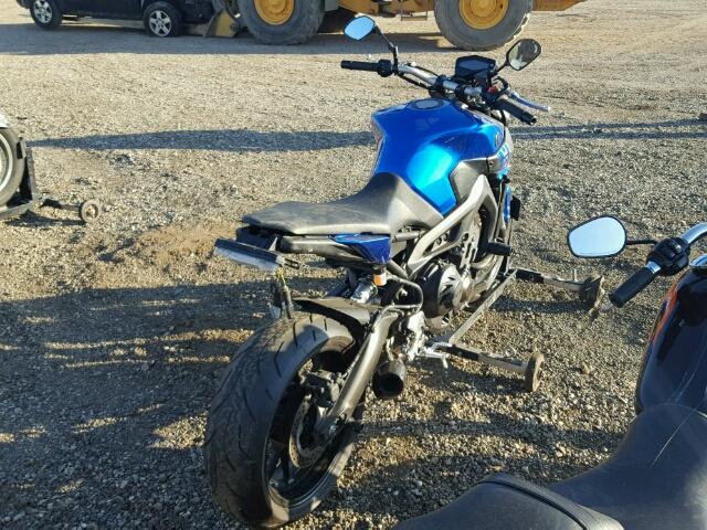 JYARN33EXGA009158 - 2016 YAMAHA FZ09 BLUE photo 4