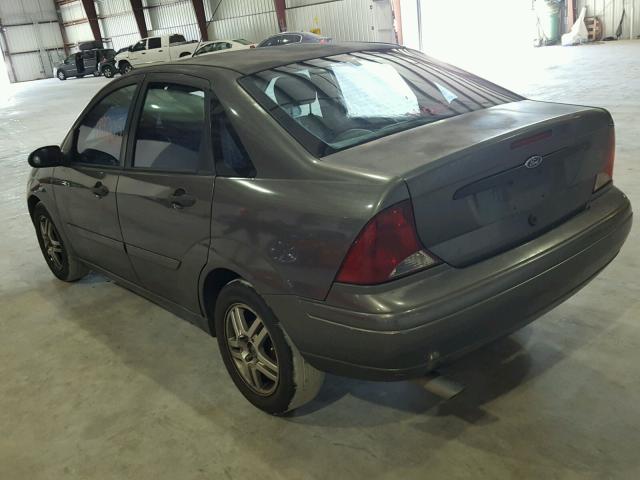 1FAFP34Z03W213506 - 2003 FORD FOCUS GRAY photo 3