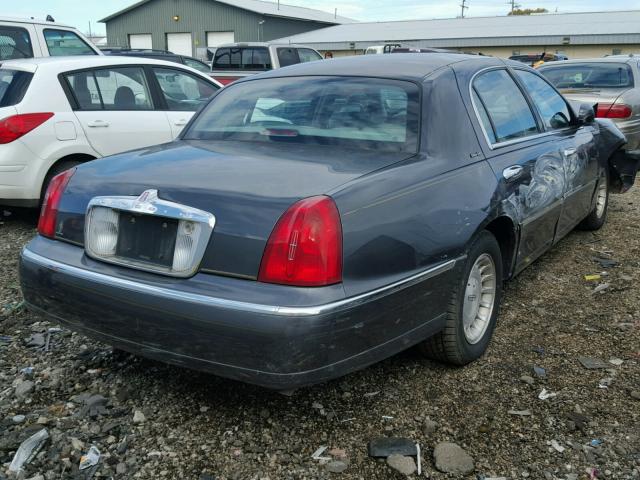 1LNHM81W92Y608494 - 2002 LINCOLN TOWN CAR E GRAY photo 4