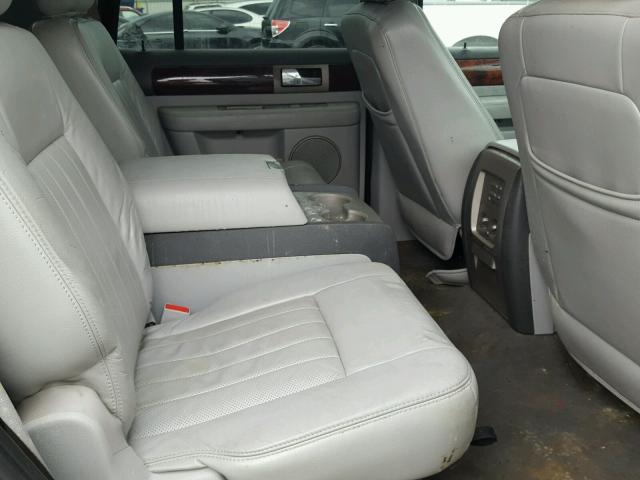 5LMFU28R84LJ05928 - 2004 LINCOLN NAVIGATOR Czarny zdjęcie 6