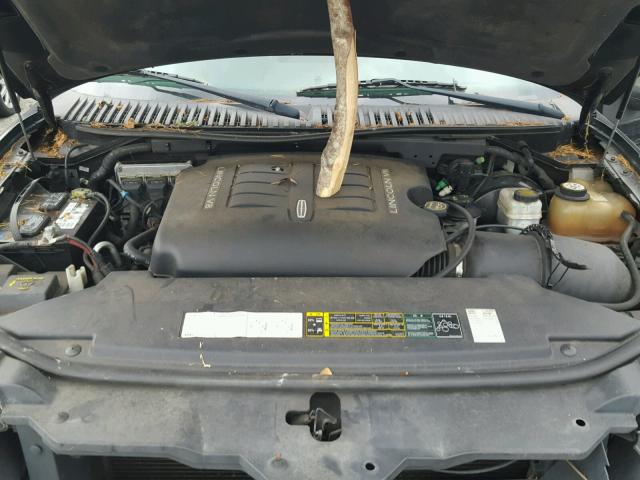 5LMFU28R84LJ05928 - 2004 LINCOLN NAVIGATOR Czarny zdjęcie 7