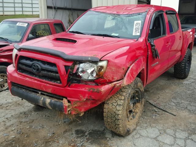 3TMLU42N78M014911 - 2008 TOYOTA TACOMA DOU RED photo 2