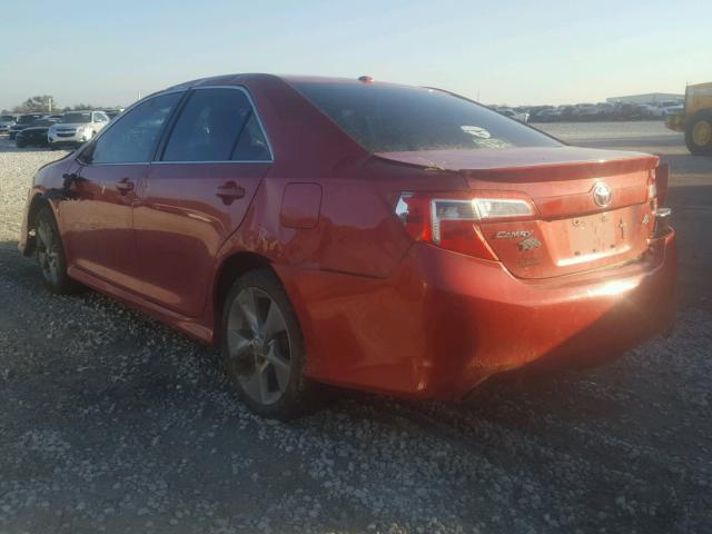 4T1BK1FK5CU522861 - 2012 TOYOTA CAMRY SE RED photo 3