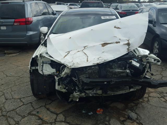 KNALN4D71E5143334 - 2014 KIA CADENZA PR WHITE photo 9