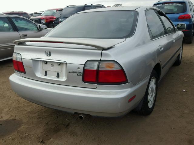 1HGCD5631TA291902 - 1996 HONDA ACCORD LX BROWN photo 4