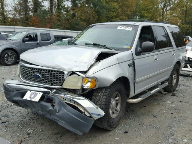 1FMRU15LX2LA75340 - 2002 FORD EXPEDITION SILVER photo 2