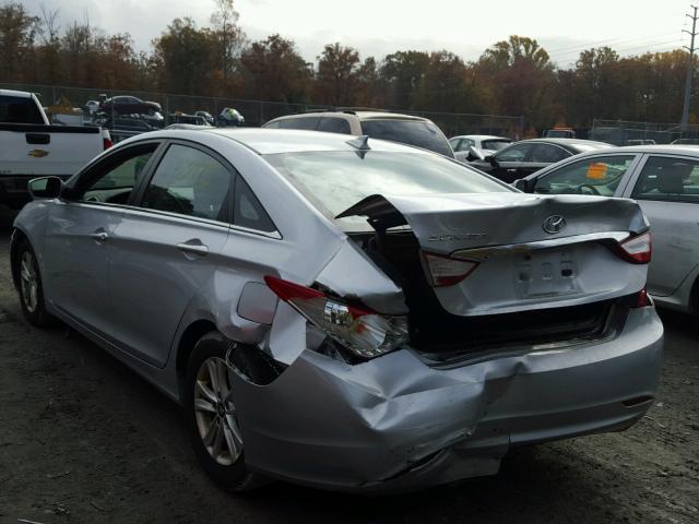 5NPEB4AC9DH712497 - 2013 HYUNDAI SONATA GLS SILVER photo 3