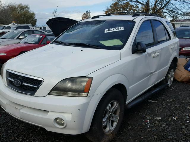 KNDJC733855335270 - 2005 KIA SORENTO EX WHITE photo 2