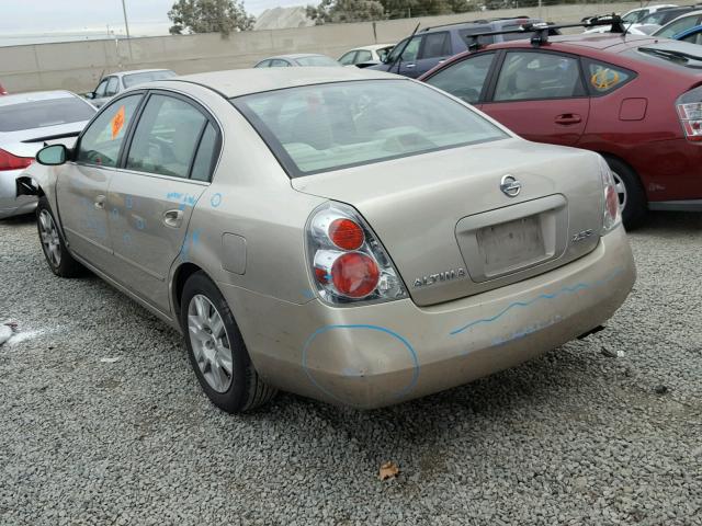 1N4AL11D95N900298 - 2005 NISSAN ALTIMA S GOLD photo 3