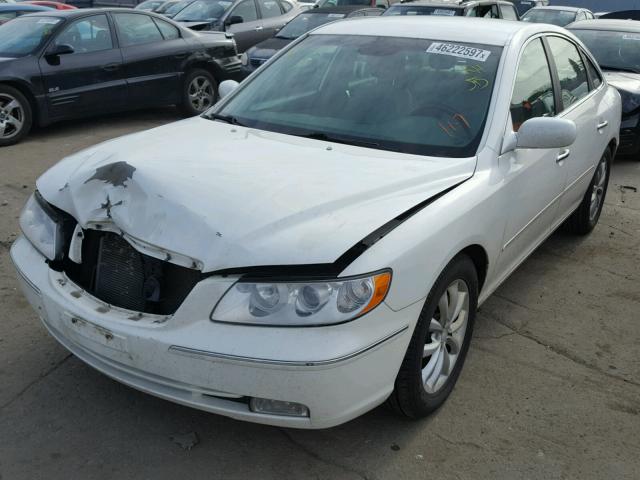 KMHFC46F66A081475 - 2006 HYUNDAI AZERA SE WHITE photo 2