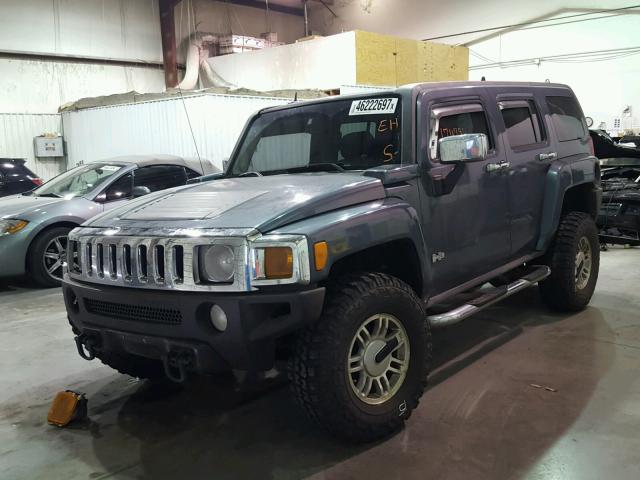 5GTDN136568146468 - 2006 HUMMER H3 BLUE photo 2