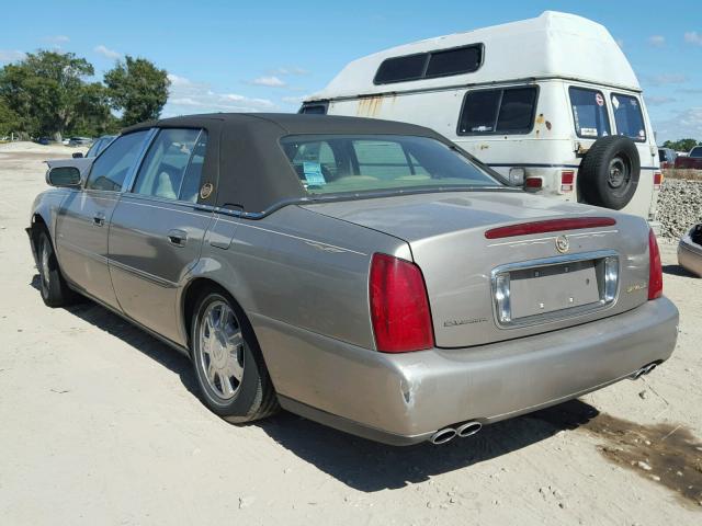 1G6KD54YX3U234060 - 2003 CADILLAC DEVILLE BEIGE photo 3