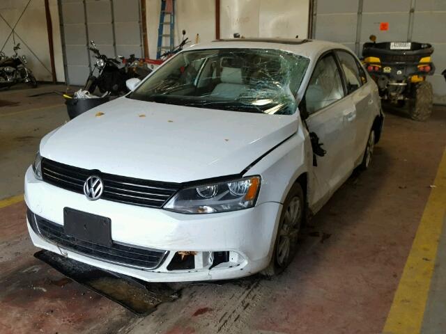 3VWD17AJ4EM426810 - 2014 VOLKSWAGEN JETTA SE 白色 照片 2