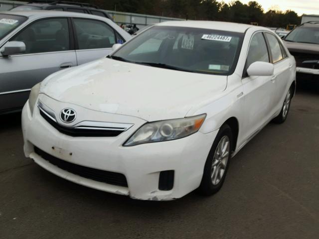 4T1BB3EK1AU112780 - 2010 TOYOTA CAMRY HYBR WHITE photo 2