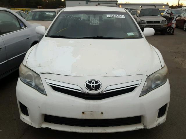 4T1BB3EK1AU112780 - 2010 TOYOTA CAMRY HYBR WHITE photo 9