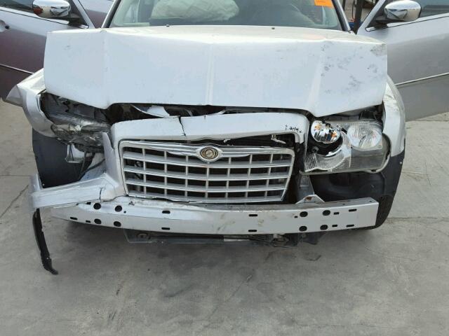 2C3CA5CV2AH265986 - 2010 CHRYSLER 300 TOURIN SILVER photo 7