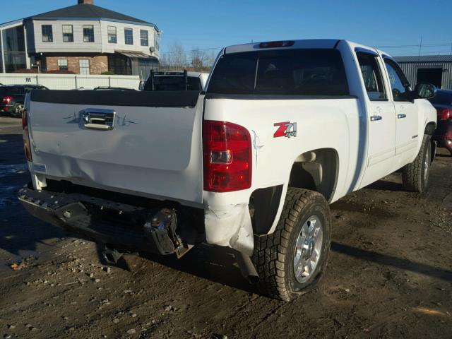 1GC1KXCG9EF123560 - 2014 CHEVROLET SILVERADO WHITE photo 4