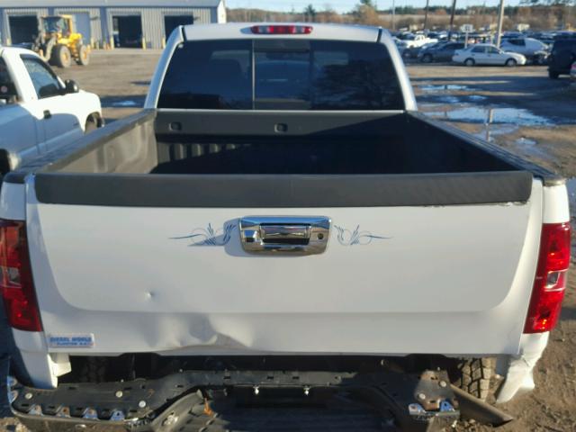 1GC1KXCG9EF123560 - 2014 CHEVROLET SILVERADO WHITE photo 9