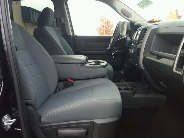 3C6UR5CJ7HG634168 - 2017 RAM 2500 ST BLACK photo 5