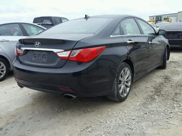 5NPEC4AC2CH463942 - 2012 HYUNDAI SONATA SE BLACK photo 4