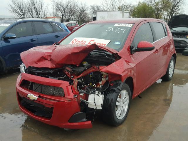 1G1JC6SH2E4136253 - 2014 CHEVROLET SONIC LT SILVER photo 2