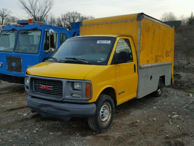 1GDGG31W3V1024210 - 1997 GMC SAVANA YELLOW photo 2