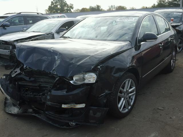 WVWEK73C88P086773 - 2008 VOLKSWAGEN PASSAT LUX BLACK photo 2