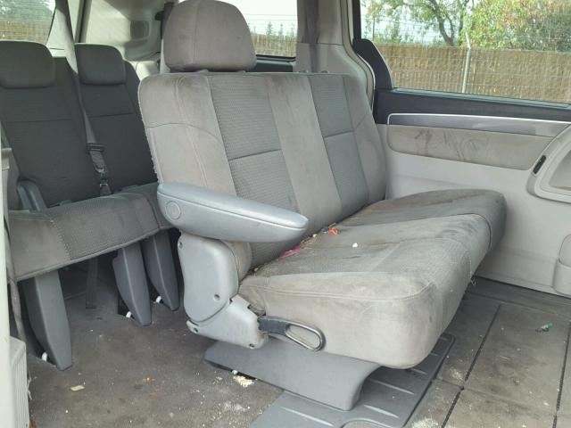 2V8HW44129R559441 - 2009 VOLKSWAGEN ROUTAN S WHITE photo 6