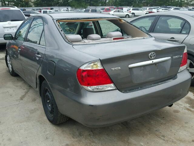 4T1BE32K25U537409 - 2005 TOYOTA CAMRY LE GRAY photo 3