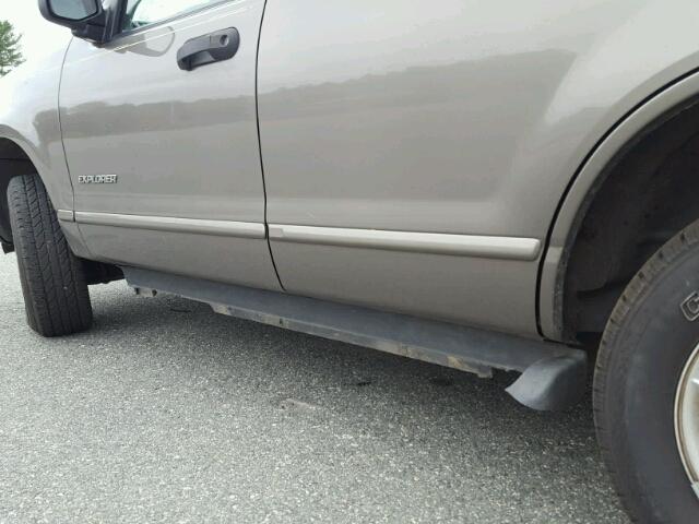 1FMZU73E04ZB16940 - 2004 FORD EXPLORER X GRAY photo 9