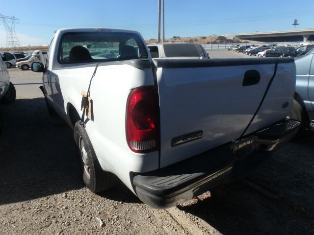 1FTNF20586ED82155 - 2006 FORD F250 SUPER WHITE photo 3