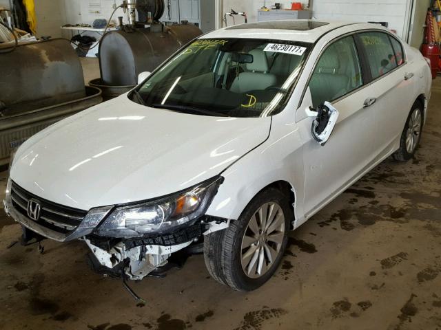 1HGCR2F82FA124044 - 2015 HONDA ACCORD EXL WHITE photo 2