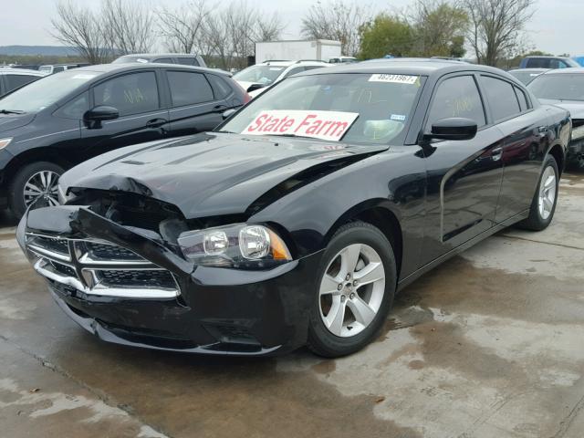 2C3CDXBG5DH717472 - 2013 DODGE CHARGER SE BLACK photo 2