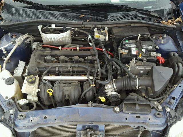 1FAHP35N78W273777 - 2008 FORD FOCUS SE BLUE photo 7